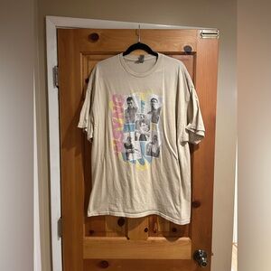 Gildan NSYNC Women’s Beige Graphic Tee
